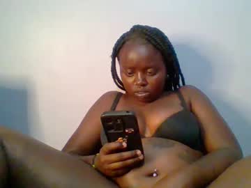 Sexie_Hearts Chaturbate stream image from April 25, 2025