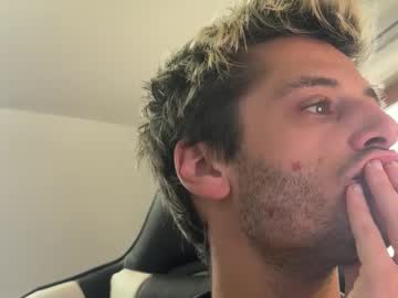 Dylansdick90 Chaturbate stream image from April 25, 2025