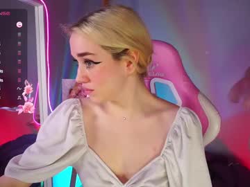 Fiona_Powerpuff Chaturbate stream image from April 25, 2025
