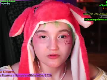 Frogessjay Chaturbate stream image from April 25, 2025