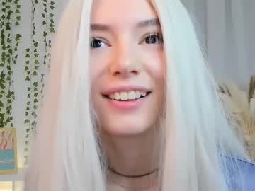 Julietaromaniss Chaturbate stream image from April 25, 2025