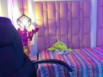 Maya_Reyes1 Chaturbate stream image from April 25, 2025
