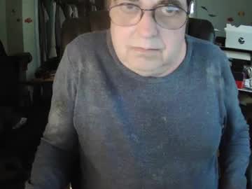 Transmtfhello Chaturbate stream image from April 25, 2025