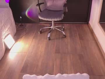Your_Dream1217 Chaturbate stream image from April 25, 2025