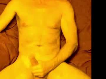 Apude Chaturbate stream image from April 25, 2025