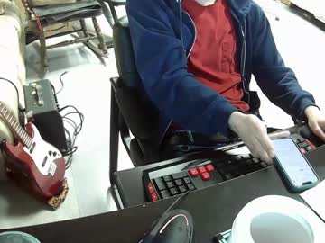 Hoboayoyo Chaturbate stream image from April 25, 2025