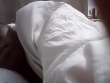 Playfullpoppy Chaturbate stream image from April 25, 2025