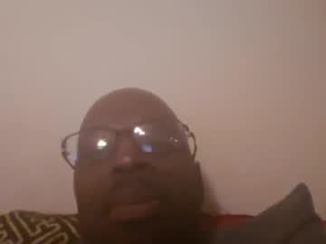 Oddssir Chaturbate stream image from April 26, 2025