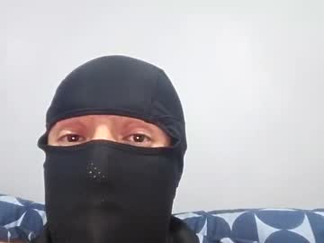 Edwinn77777 Chaturbate stream image from April 26, 2025