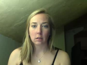 Camillajohnson2 Chaturbate stream image from April 26, 2025