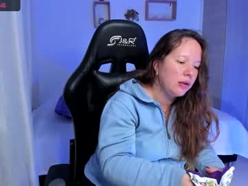 Samanthaleon Chaturbate stream image from April 26, 2025
