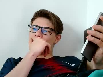 Cristi371967 Chaturbate stream image from April 26, 2025