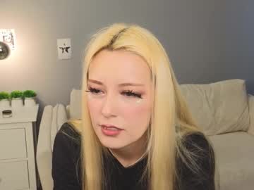 Oraalford Chaturbate stream image from April 26, 2025