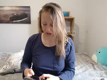 Alice8363 Chaturbate stream image from April 26, 2025
