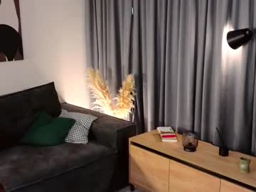 Taytecroswell Chaturbate stream image from April 26, 2025