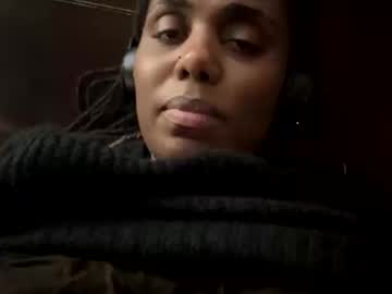 Gigimcfee Chaturbate stream image from April 26, 2025