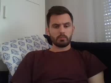 Brunettewithbeard28 Chaturbate stream image from April 26, 2025