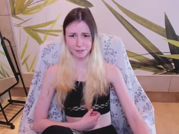 Fleximona Chaturbate stream image from April 26, 2025