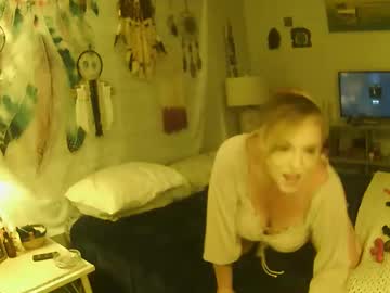 Lexi_Beach_Babe Chaturbate stream image from April 26, 2025