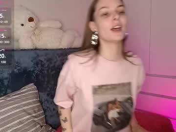 Oliviapage Chaturbate stream image from April 26, 2025