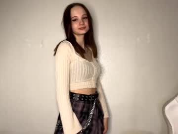 Dorettaelwell Chaturbate stream image from April 26, 2025