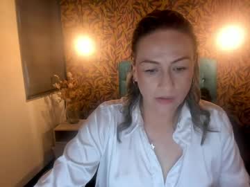 Charlot_Milf Chaturbate stream image from April 26, 2025