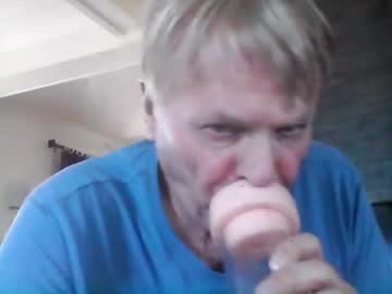 Icallmearve Chaturbate stream image from April 26, 2025