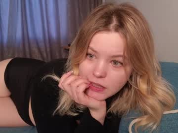 Dianaholiday Chaturbate stream image from April 26, 2025