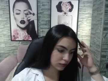 Kendall18_B Chaturbate stream image from April 26, 2025