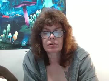 Lucylling Chaturbate stream image from April 26, 2025