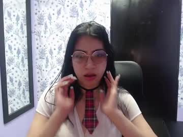 Mikaela_Skinny stream image from April 26, 2025