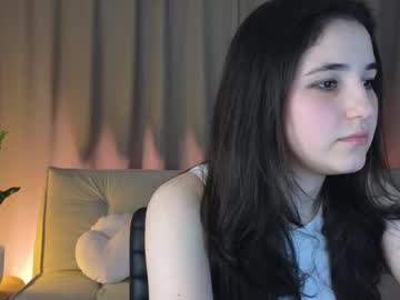 Mindimolly Chaturbate stream image from April 26, 2025