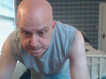 Alex4201 Chaturbate stream image from April 26, 2025