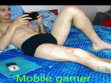 Foxyralbert Chaturbate stream image from April 26, 2025