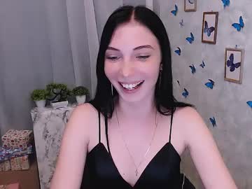 Lily_On_Fire Chaturbate stream image from April 26, 2025