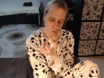 Mrsluck Chaturbate stream image from April 26, 2025