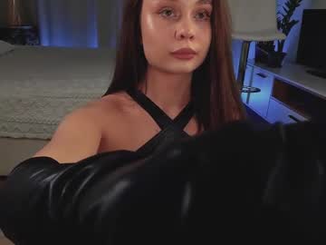 Delanona Chaturbate stream image from April 26, 2025