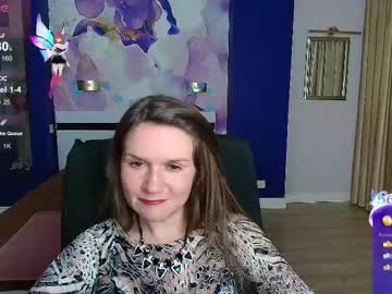 Ariagrays Chaturbate stream image from April 26, 2025