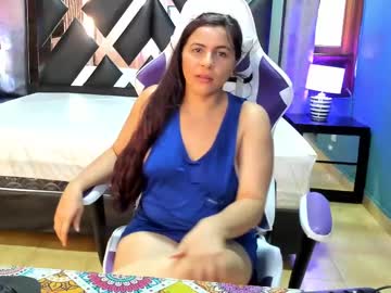 Daniiela_Miilk Chaturbate stream image from April 26, 2025