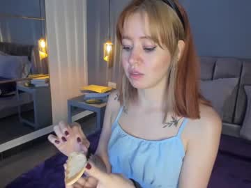 Dearmilu28 Chaturbate stream image from April 26, 2025