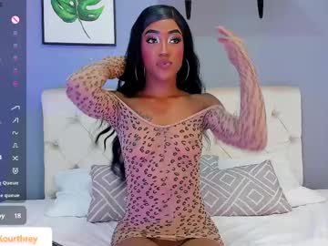Leslie_Kourtrey Chaturbate stream image from April 26, 2025