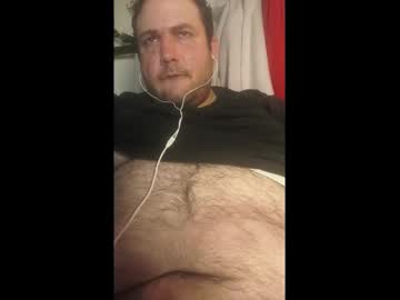 Louin Chaturbate stream image from April 26, 2025