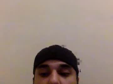 Handsomemfker Chaturbate stream image from April 26, 2025