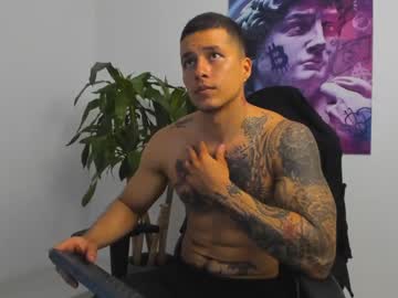 Andrewmaterazzi Chaturbate stream image from April 26, 2025