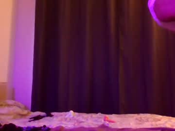 Himadlove Chaturbate stream image from April 27, 2025