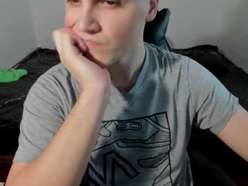 Hotcurly_Boy Chaturbate stream image from April 27, 2025