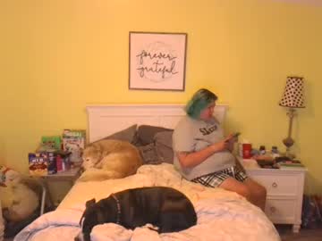 Kaylaisbad Chaturbate stream image from April 27, 2025