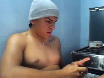 Chic024 Chaturbate stream image from April 27, 2025