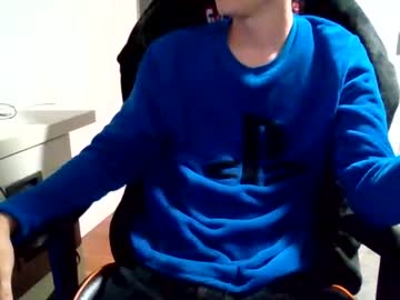 Daaneel_ Chaturbate stream image from April 27, 2025