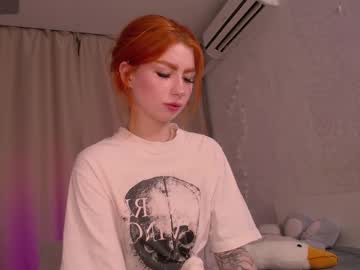 Evaa_Moonn_ Chaturbate stream image from April 27, 2025